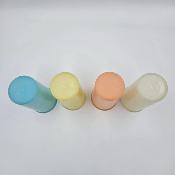Tupperware Vintage Pastel Tumblers 117 Juice Cups Child Size Lot Of 4 Read - Picture 8 of 9